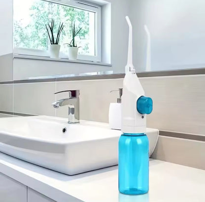 Portable high-pressure oral irrigator for teeth cleaning